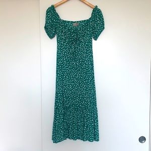 Green Spanish style on or off shoulder dress